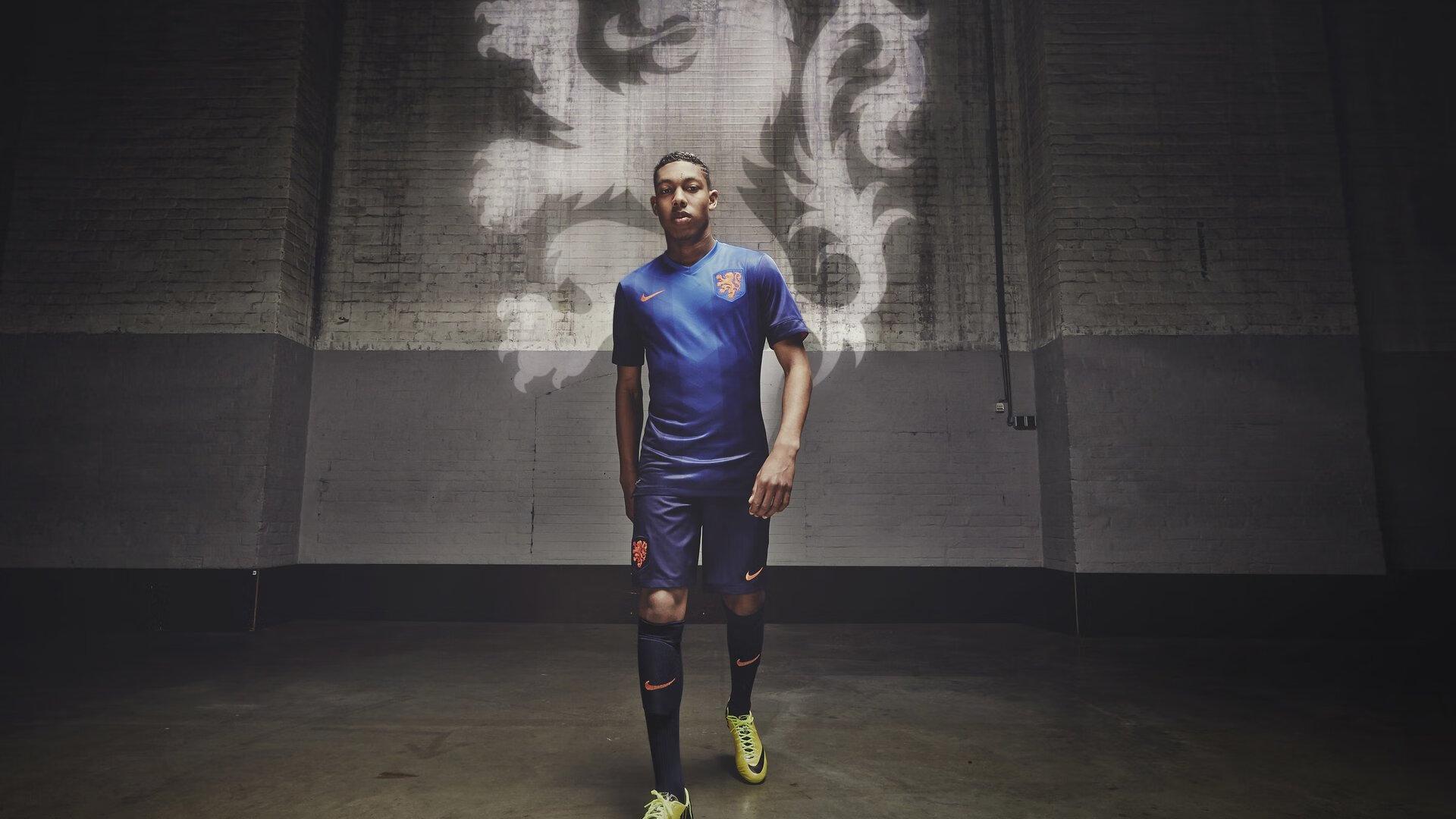 三旬传奇登顶得分王座 新时代浪潮中谁堪接棒易建联?