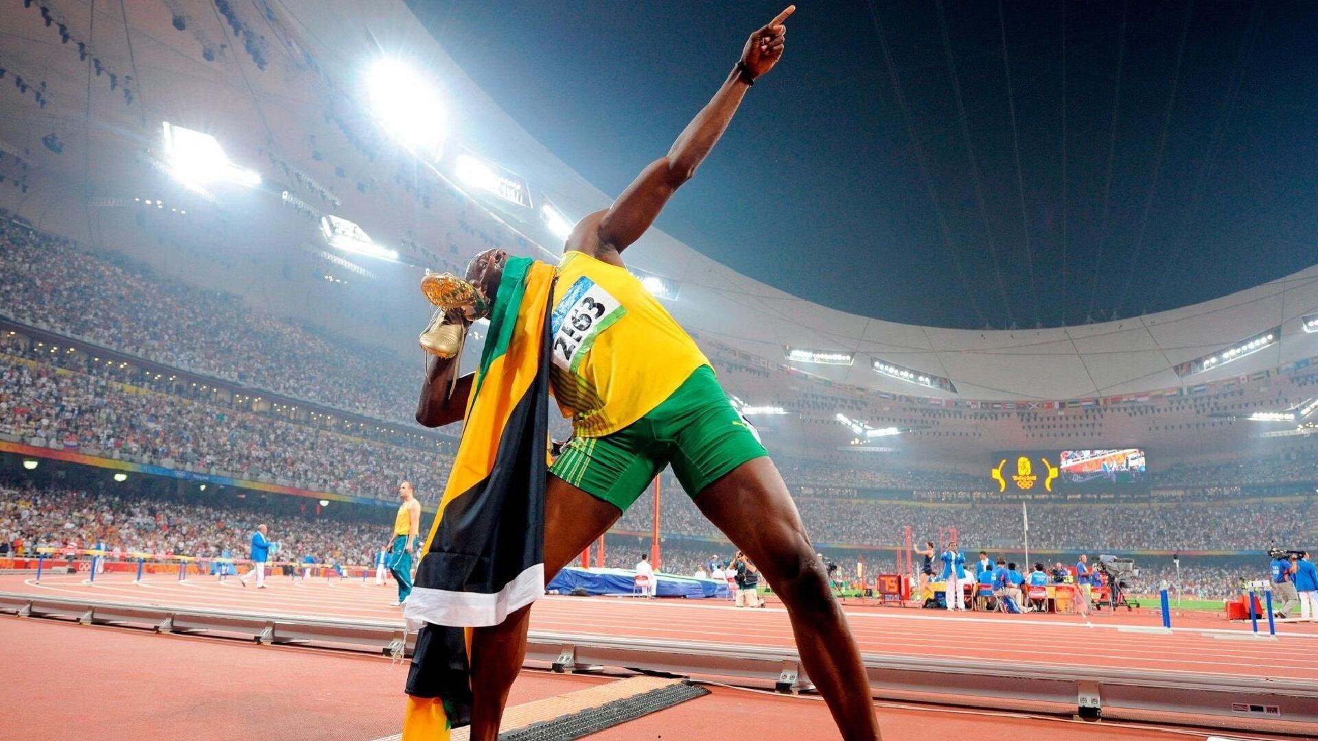 U17女足昂首晋级！主帅范埃格蒙德盛赞，这场胜利是姑娘们拼来的应得回报